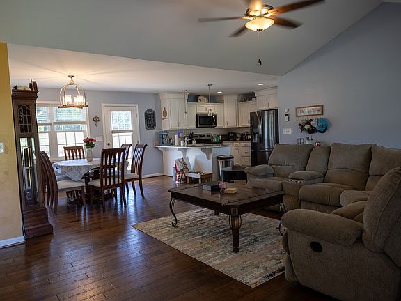 5th image of 4441 Pin Oak Rd