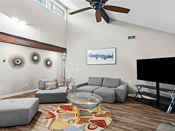 5th image of 2985 Christophers Ct