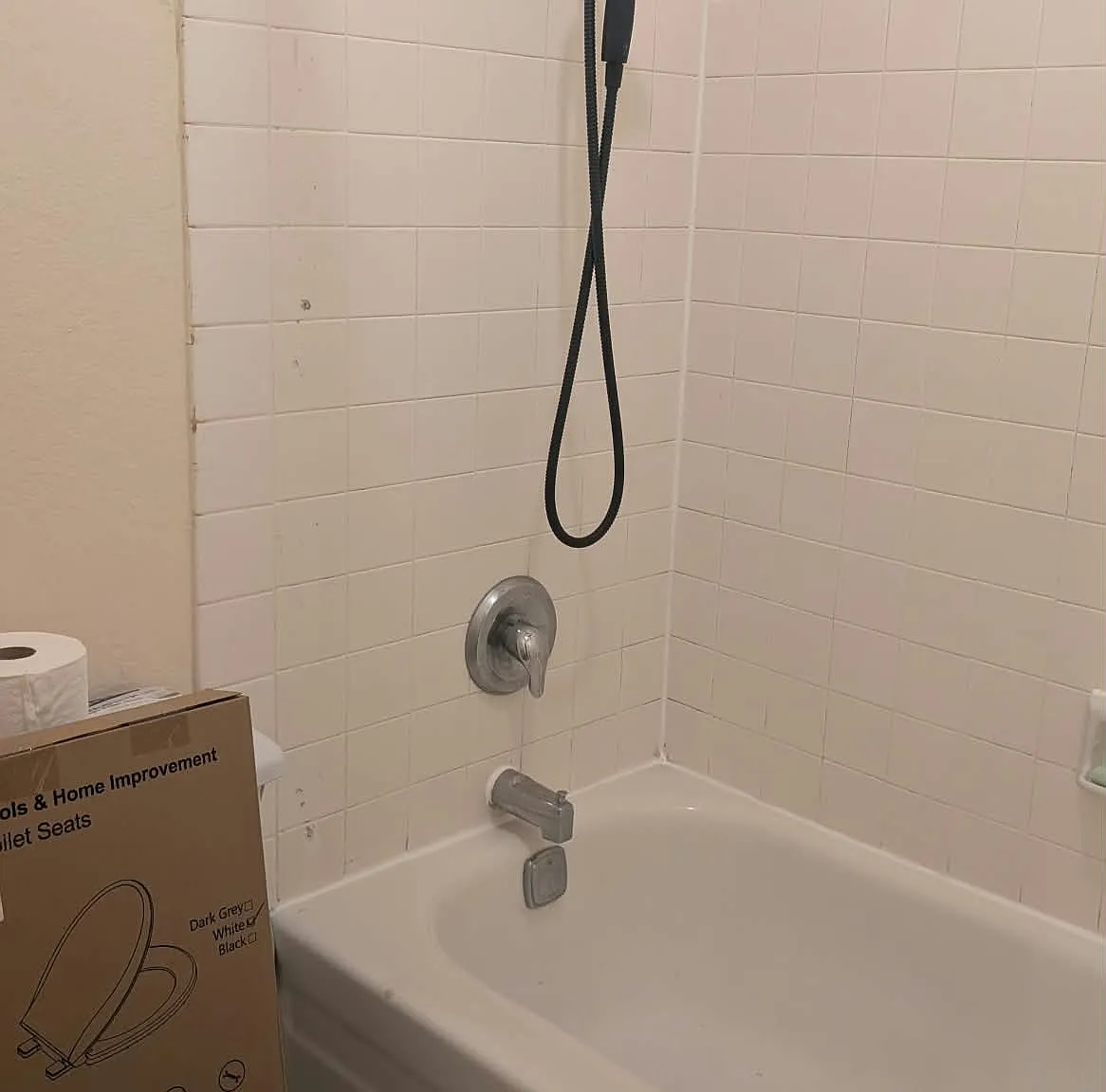 2 bed, 831 sqft, $2,550 — Photo 2