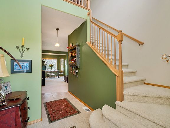 5th image of 502 S Shelley Ln