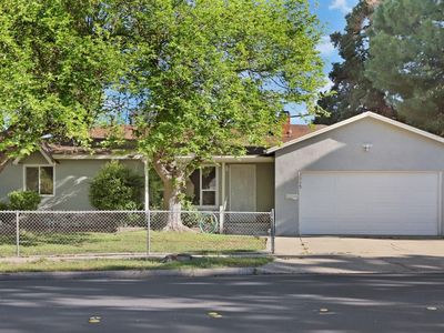 1305 Mount Vernon Dr, Modesto, CA, 95350
