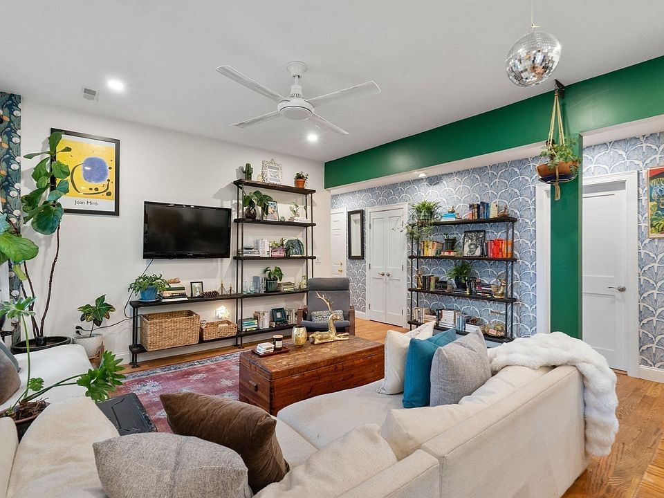 1st image of 77 Marcella St #1