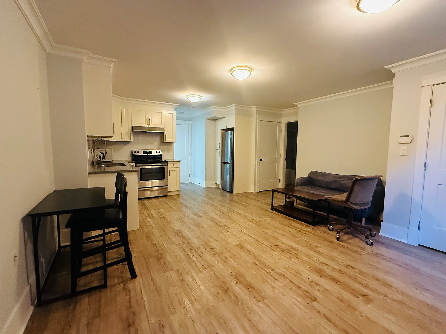 1 bed, 700 sqft, $1,780 — Photo 3