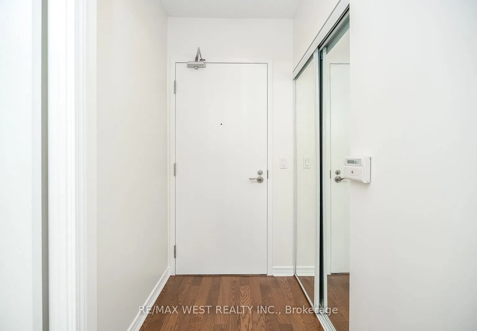Beyond The Sea Condominiums — Photo 4