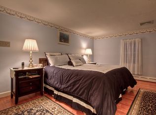 8 Hutchinson Rd, Winchester, MA 01890