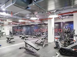 230 E 44th St APT 8K, New York, NY 10017