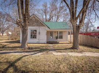 509 Center St, Lathrop, MO 64465