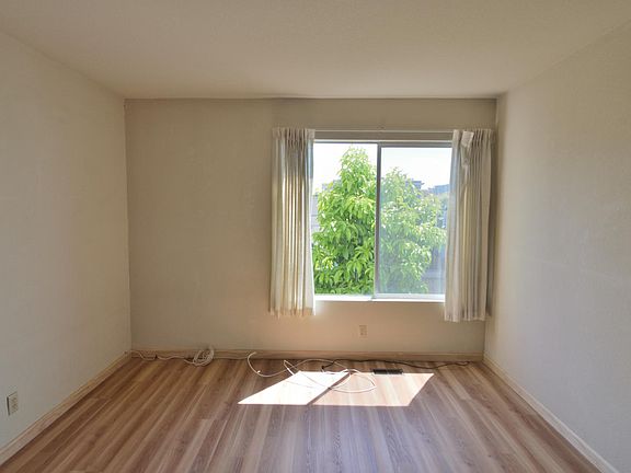 5th image of 338 11th Ave
