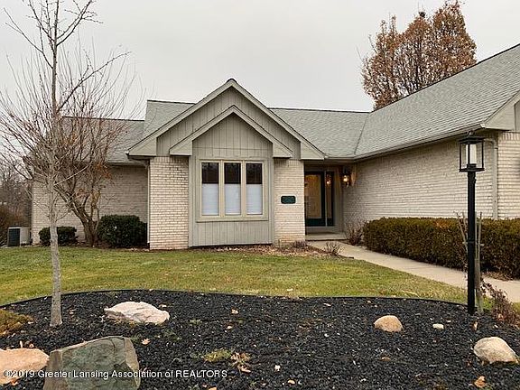 3rd image of 3626 Muirfield Dr #3