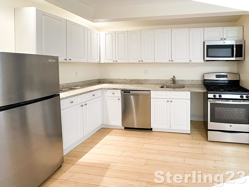 2nd image of 1511 Brightwater Ave APT 2D