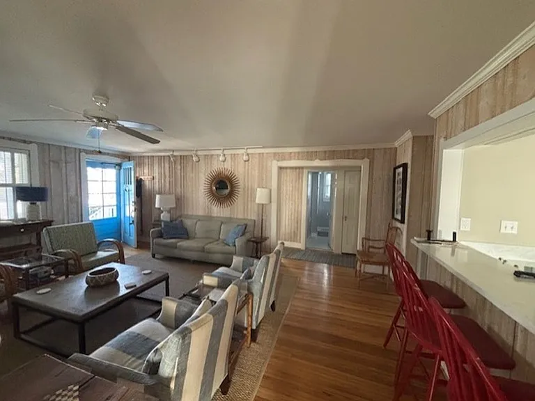 8504 Atlantic Ave — Photo 6