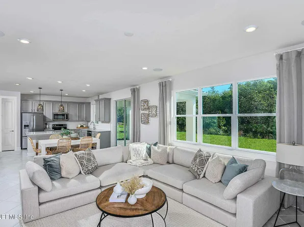474 HAWTHORN PARK Circle, Yulee, FL 32097