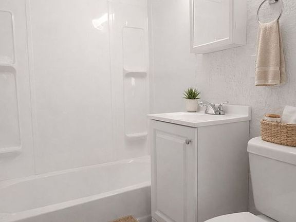 4th image of 62 Midland Heights Cir #D