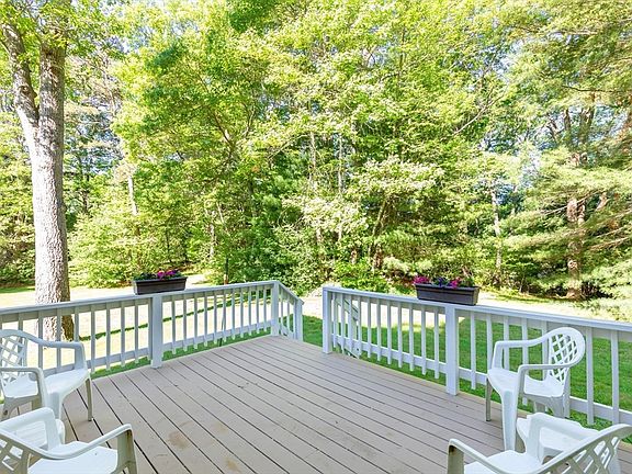 2nd image of 40 Megansett Dr Unit 5