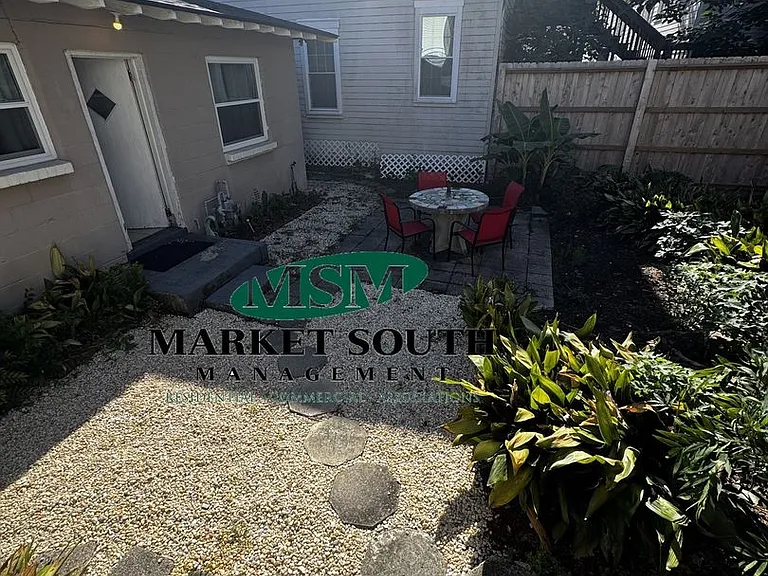 317 W Huntingdon St #A — Photo 4