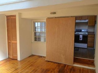 1010 Clinton St APT 1R, Philadelphia, PA 19107