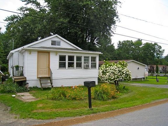 2nd image of 242 Charles St