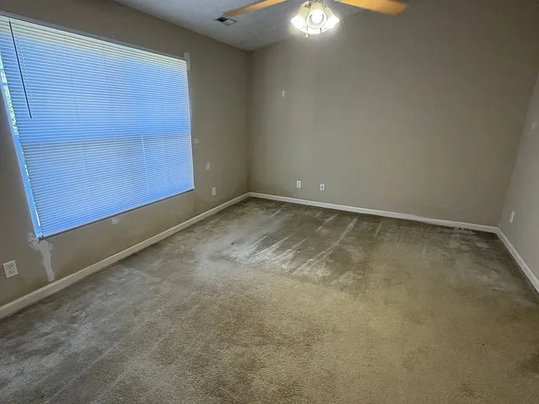 525 Plantation Way — Photo 6