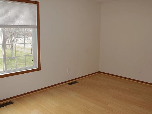 4th image of 7228 147th Ter NW