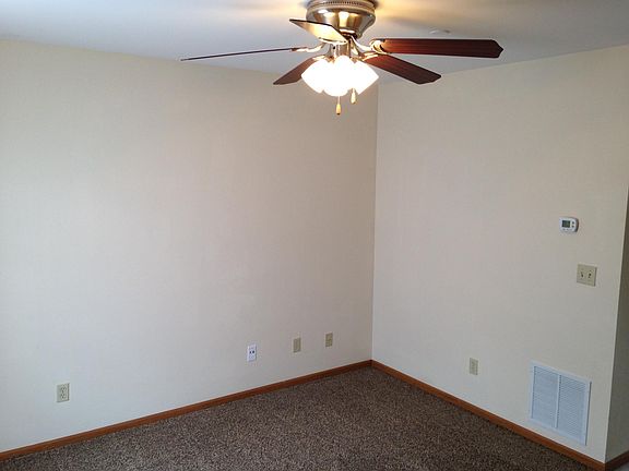 2nd image of 409 Prairie Hill Ct #415