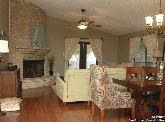3rd image of 13330 Marceline Dr