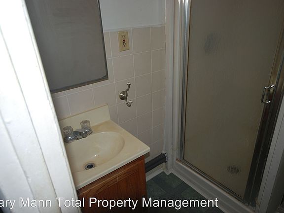 4th image of 2128 W Broadway Ave APT 2