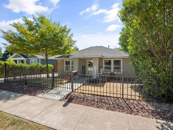 3534 Virginia Blvd, Dallas, TX 75211