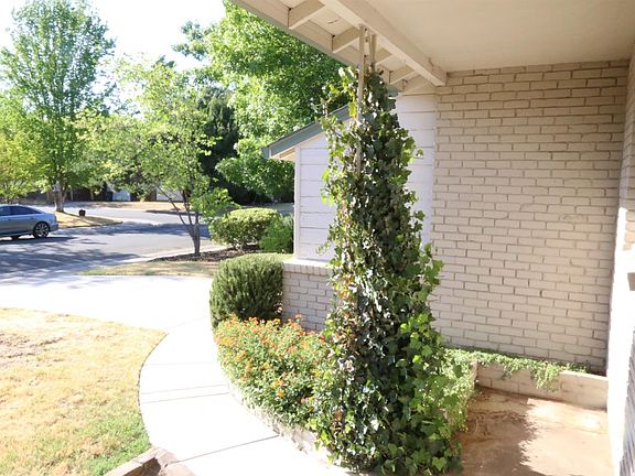 4th image of 3627 Marjorie Way