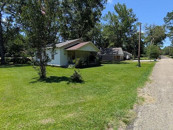 3rd image of 181-185 Pinecrest Ave