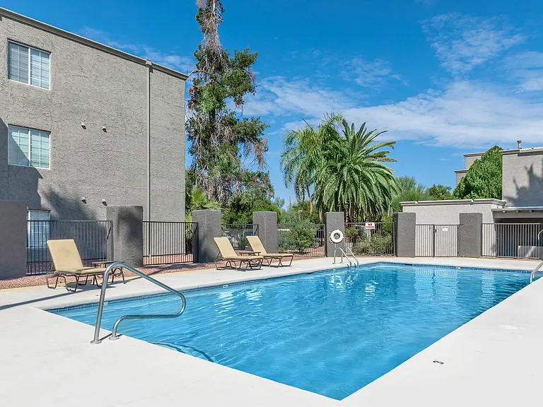 Clean & Refreshing Pool