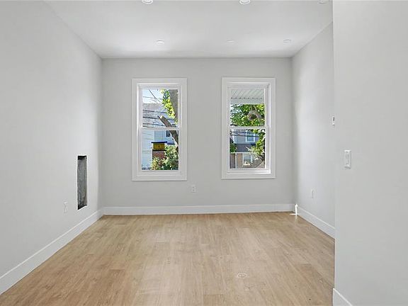 3rd image of 135 Bergen Avenue