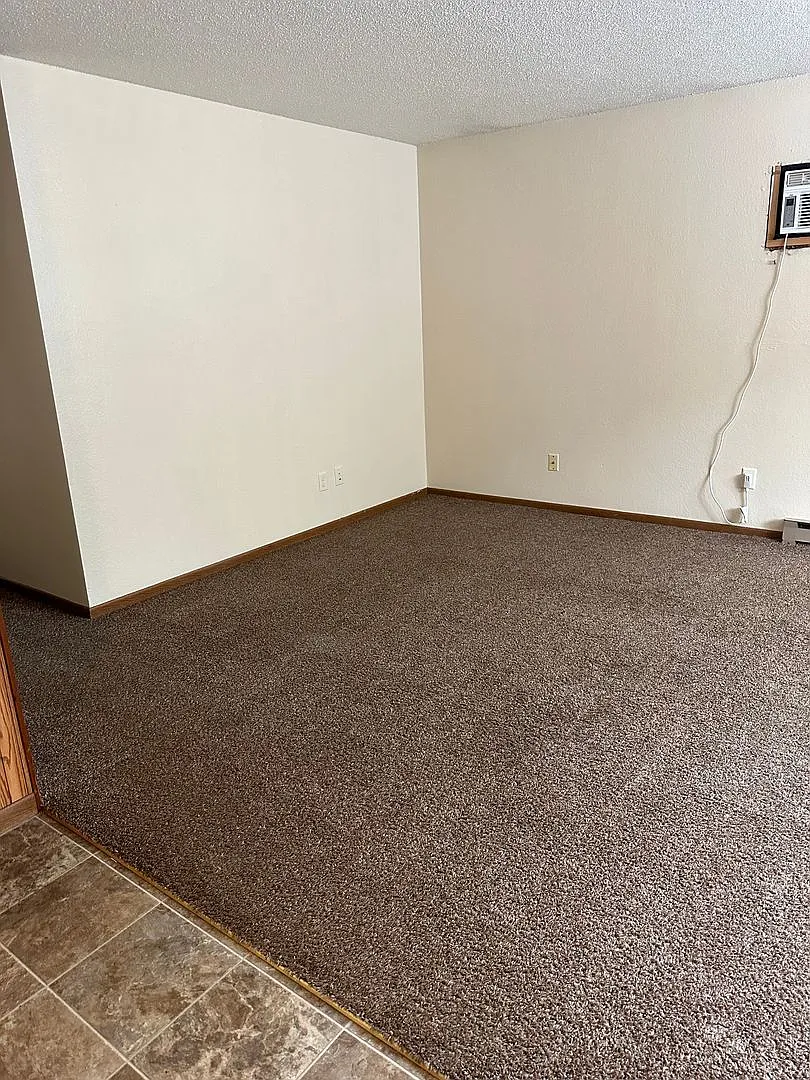 Two Bedroom — Photo 4
