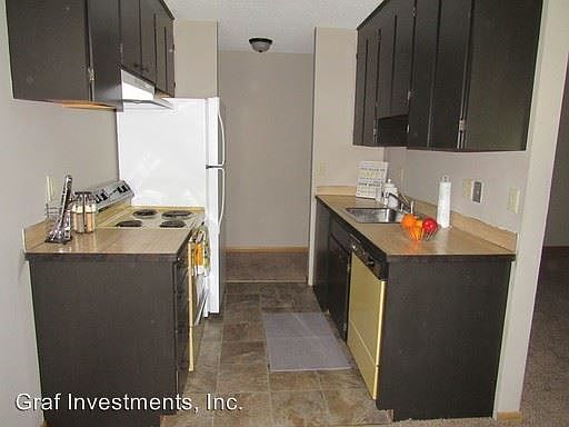 2nd image of 1201 River Dr APT 34