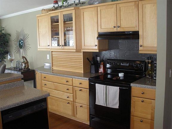 3rd image of 5599 Strawberry Ln