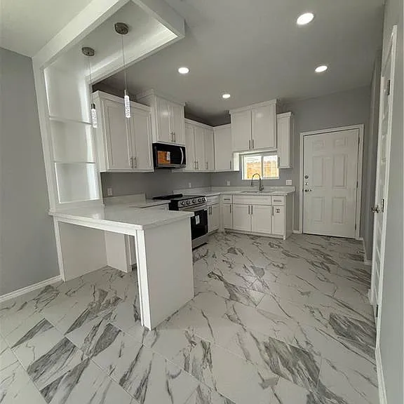2105 Elsham Rd #1 — Photo 5