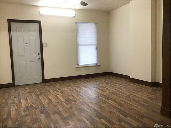 2nd image of 521 Notre Dame Ave
