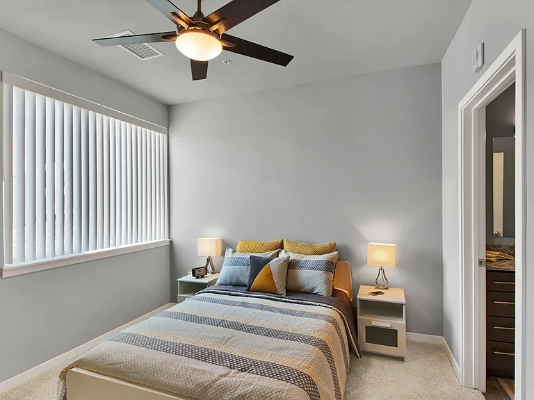 Verra West — Photo 20
