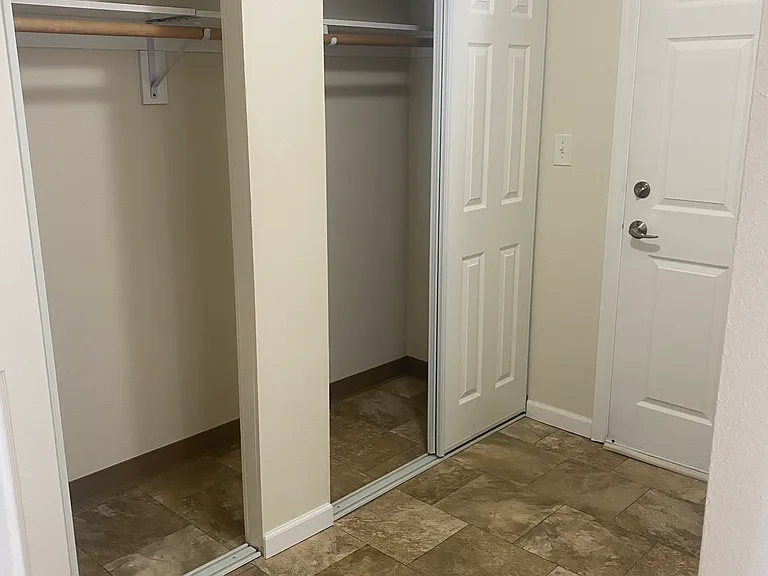 Northwind Apartments — Photo 2