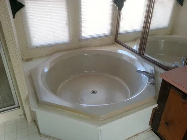 2189 Ymca Camp Rd, King, NC 27021