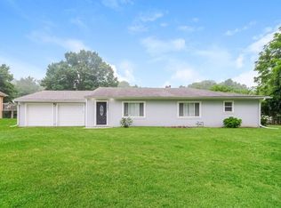 16421 E Crackerneck Rd, Independence, MO 64055
