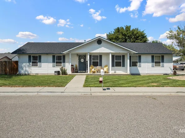 911 Jonathan St, Fruitland, ID 83619