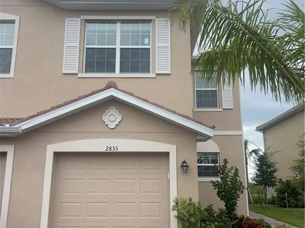 2833 Citrus St, Naples, FL 34120