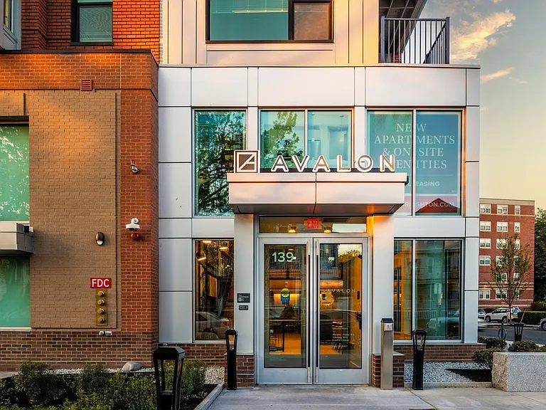 Leasing entrance