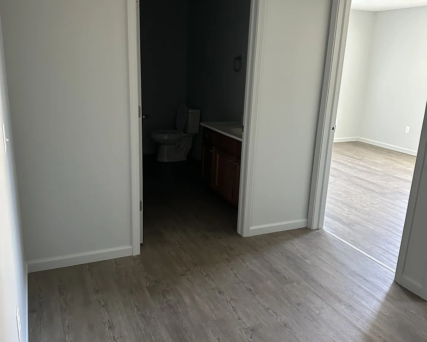 2 bed, 1000 sqft, $975 — Photo 4