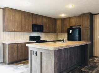 13594 Iowa Ave, Eagle, MI 48822