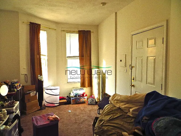218 Hemenway St #1 — Photo 1
