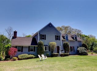 14 College Ln, Barrington, RI 02806