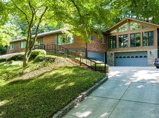 3132 Blossom Heath Rd, Dayton, OH 45419