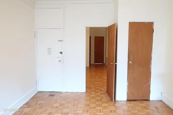 Rented by Citi Habitats | media 7