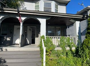 1346 Thoreau Rd, Lakewood, OH 44107